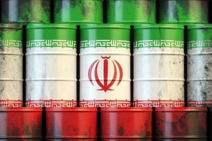 گفتگو: اقتصاد ایران در حال گذار از وابستگی نفتی